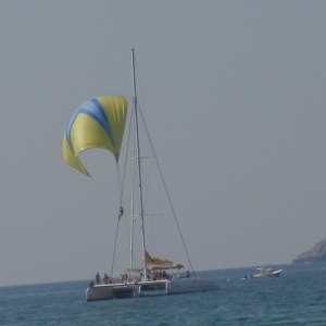 Picante with Spinnaker rider
